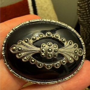 Vintage Art Deco Silvertone Black Onyx Agate Marcasite Brooch Pin